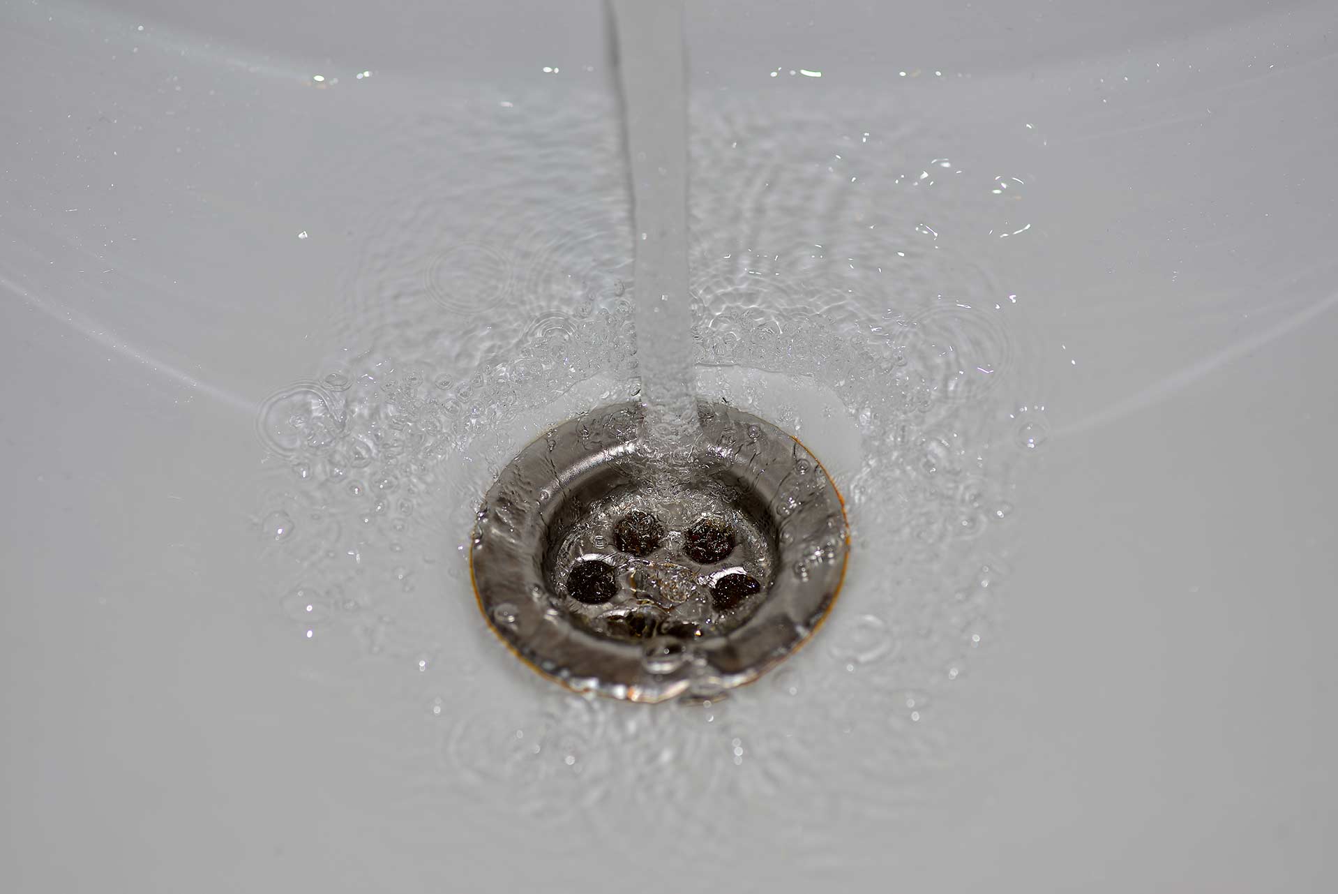 A2B Drains provides services to unblock blocked sinks and drains for properties in Tulse Hill.